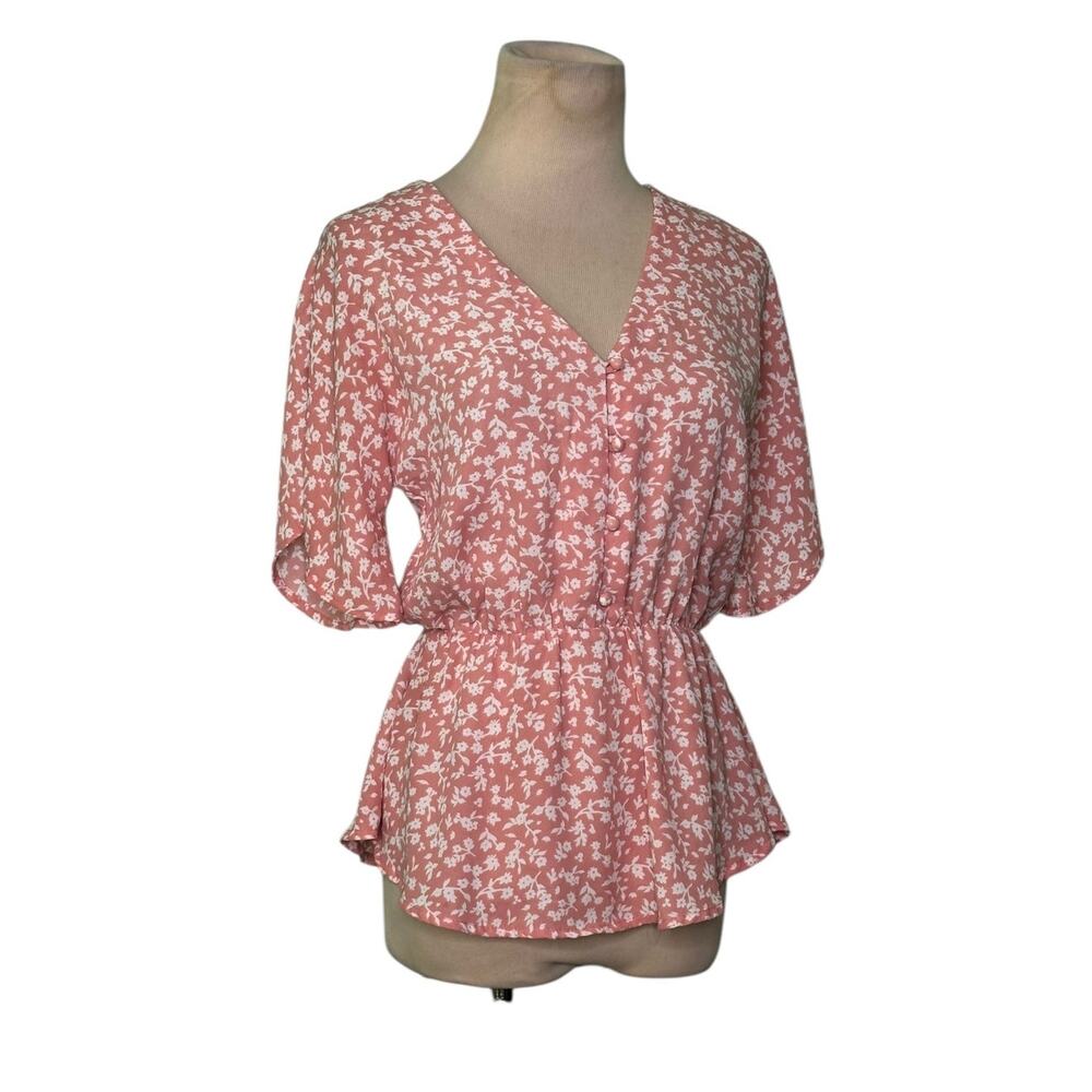 Sienna Sky pale pink floral short sleeves blouse size XS